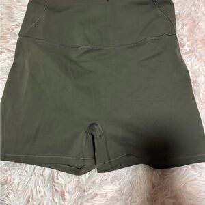 SKIMS  Nike MATTE SHORT 3 INCH NWT